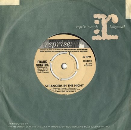 FRANK_SINATRA_STRANGERS+IN+THE+NIGHT+-+4PR-555761